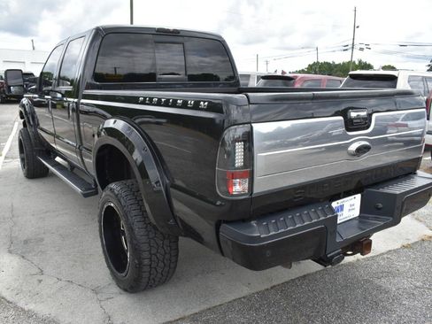 Used 2015 Ford F250 Platinum w/ FX4 Off-Road Package AWD/4WD image 8
