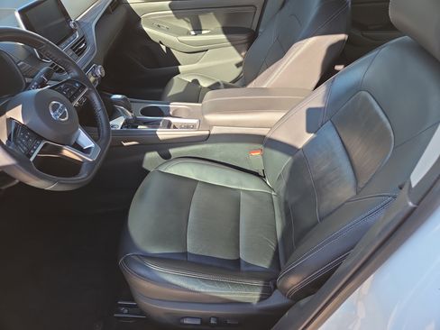 Used 2019 Nissan Altima 2.5 Platinum image 5