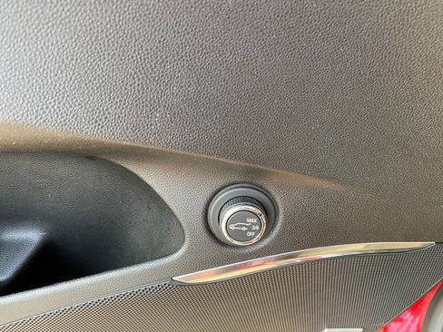 Used 2024 Buick Enclave Premium image 18