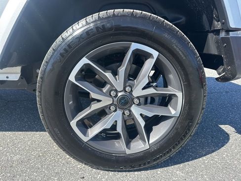 Used 2024 Jeep Wrangler Unlimited w/ Convenience Group image 28