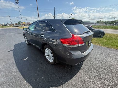 Used 2011 Toyota Venza w/ Comfort Pkg image 5