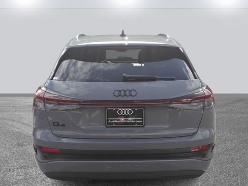 Certified 2025 Audi Q4 e-tron Premium image 5