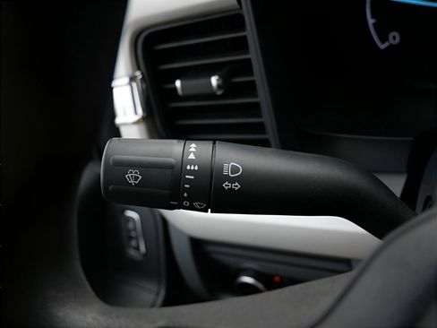 Used 2023 Ford F550 4x4 Regular Cab Super Duty image 21