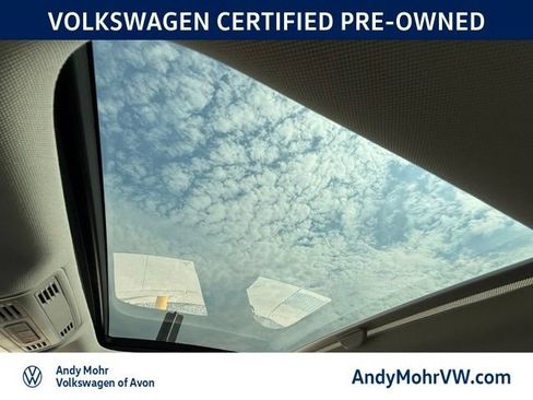 Used 2025 Volkswagen Jetta SEL FWD image 32