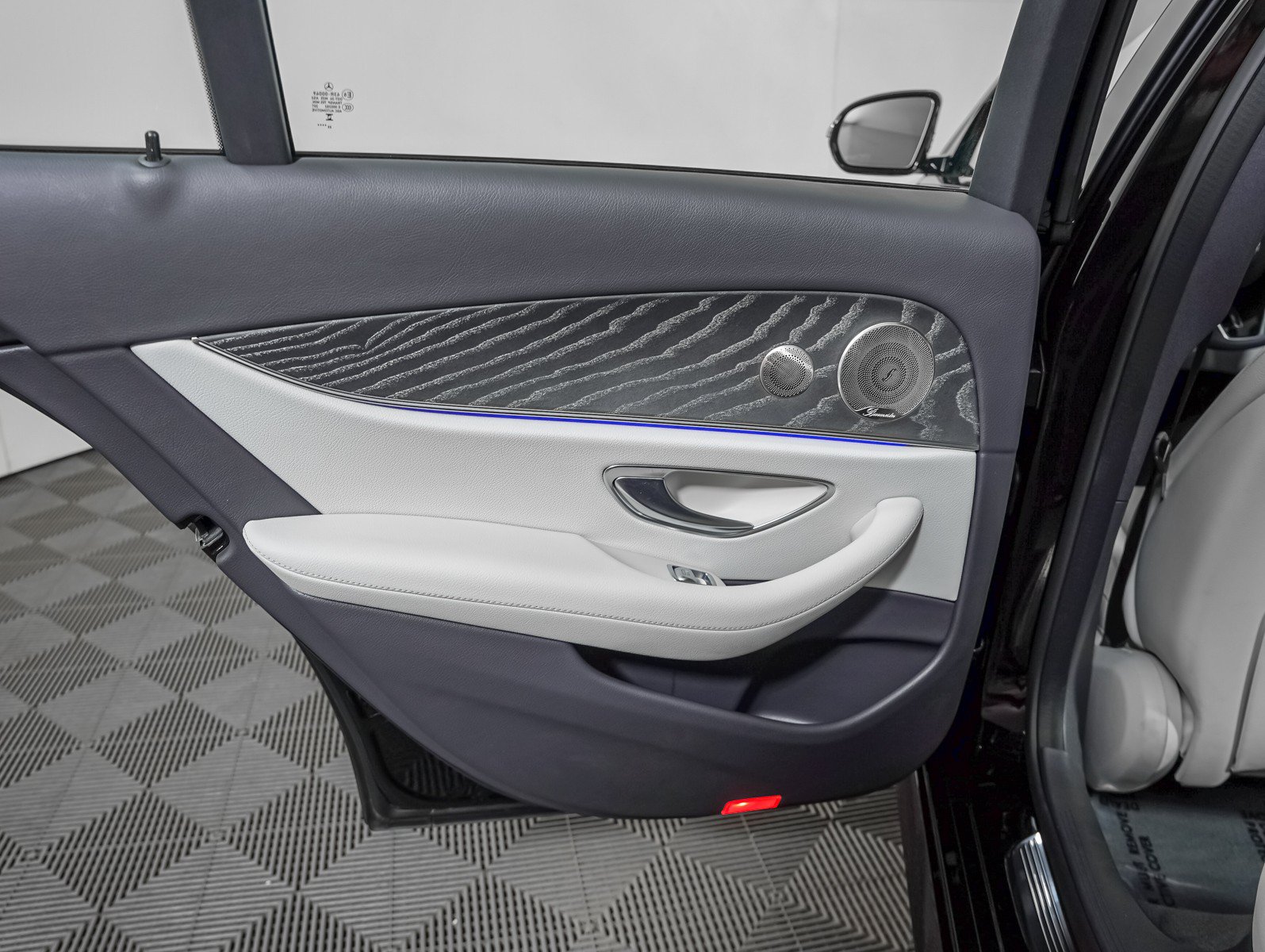Certified 2023 Mercedes-Benz E 450 4MATIC Sedan image 25