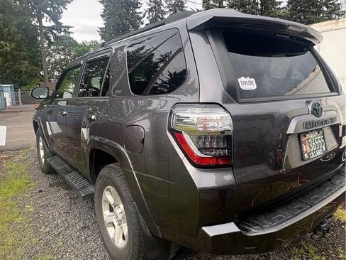 Used 2021 Toyota 4Runner SR5 Premium w/ Moonroof Package AWD/4WD image 3