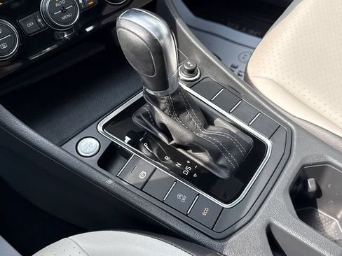 Used 2019 Volkswagen Jetta R-Line FWD image 33
