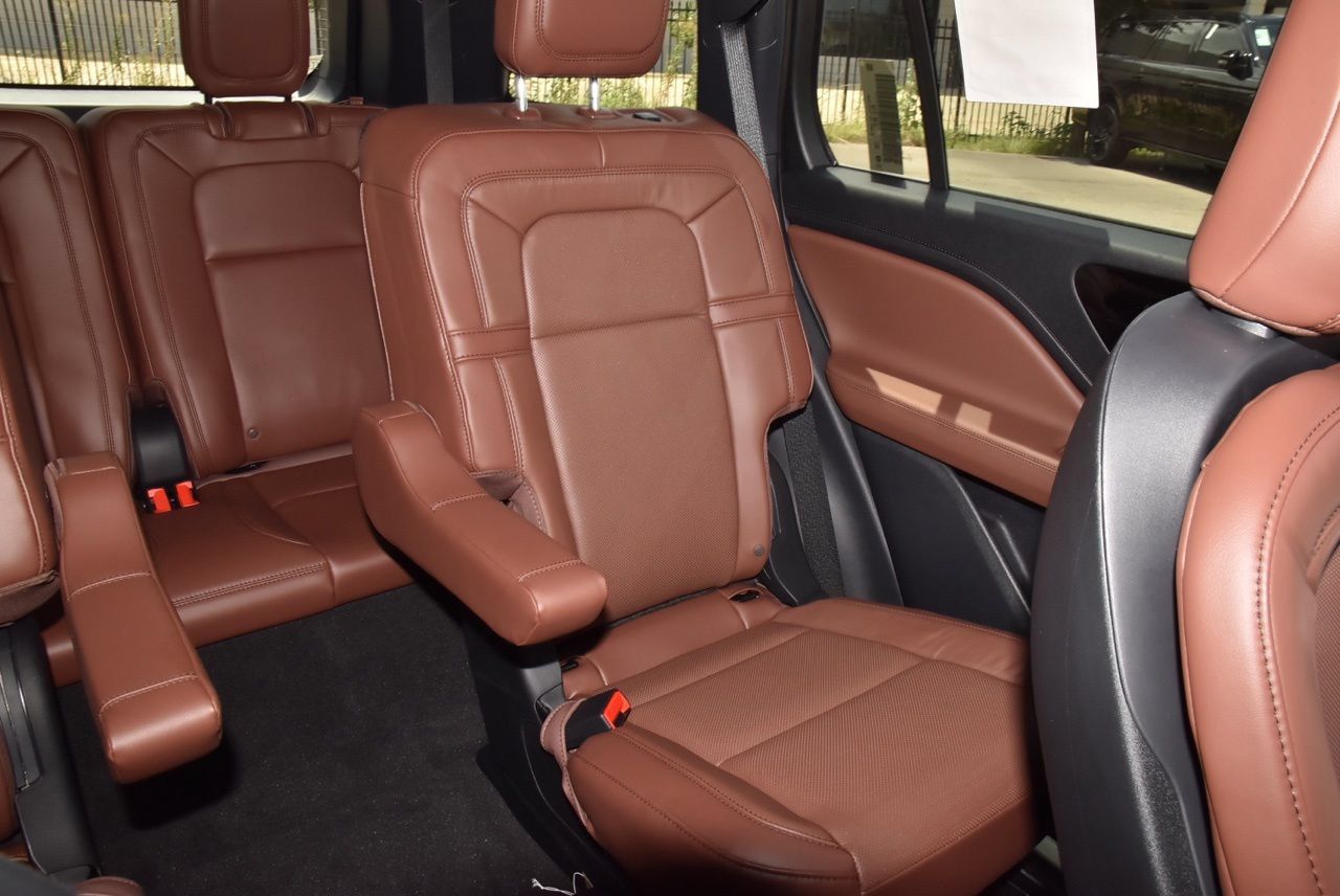New 2026 Lincoln Aviator Reserve w/ Illumination Package AWD/4WD image 22
