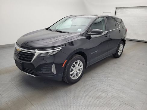 Used 2022 Chevrolet Equinox LT image 2