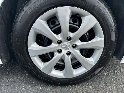 Used 2023 Toyota Corolla LE image 24