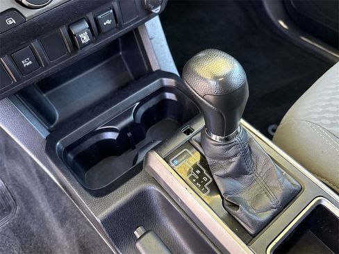 Used 2021 Toyota Tacoma SR5 image 27