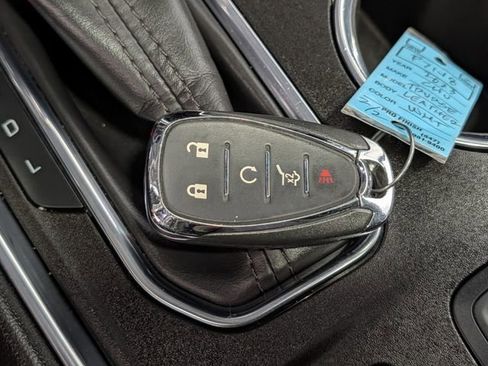 Used 2023 Chevrolet Traverse LT w/ LT Premium Package image 32