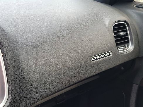 Used 2020 Dodge Charger SXT RWD image 28