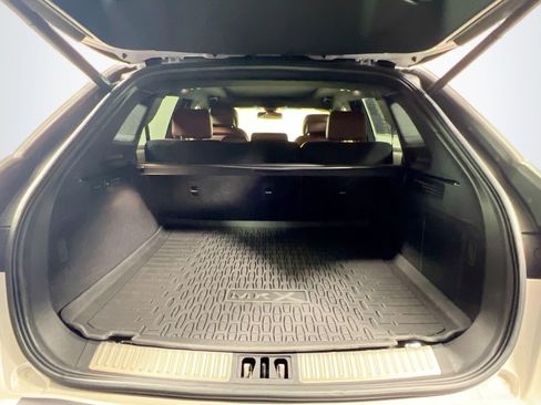 Used 2018 Lincoln MKX Reserve w/ Driver Assistance Package image 34