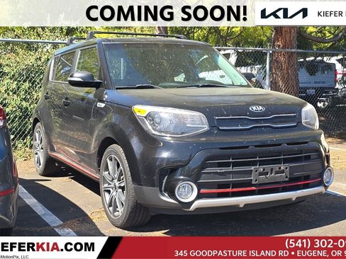 Used 2017 Kia Soul ! image 1