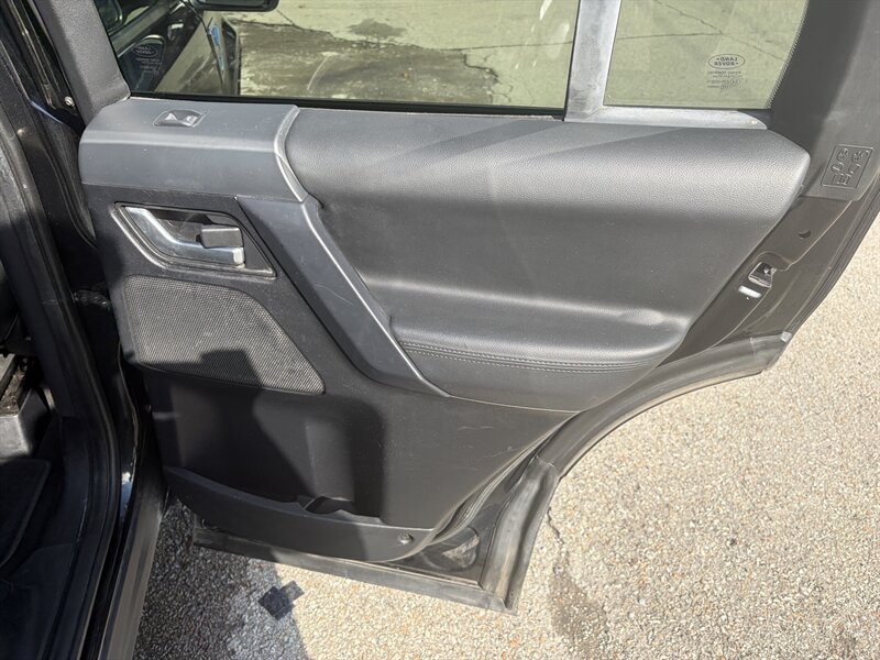 Used 2014 Land Rover LR2 AWD/4WD image 30