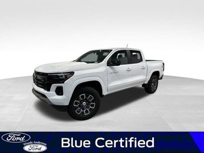 Used 2024 Chevrolet Colorado Z71 w/ Z71 Convenience Package 2