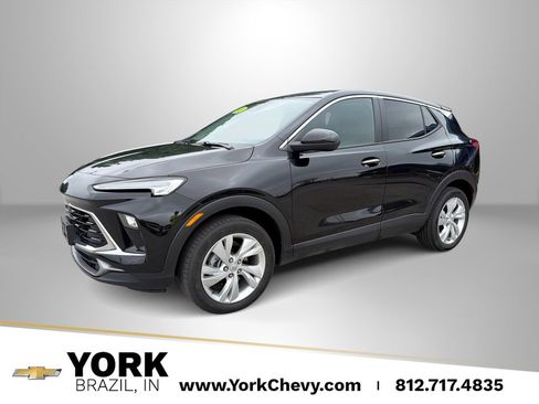 Used 2025 Buick Encore GX Preferred AWD/4WD image 1