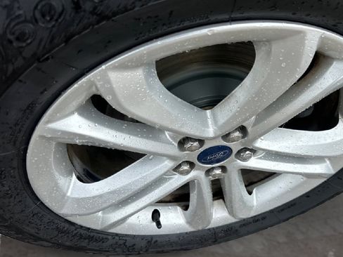 Used 2019 Ford Edge SEL w/ Equipment Group 201A AWD/4WD image 19