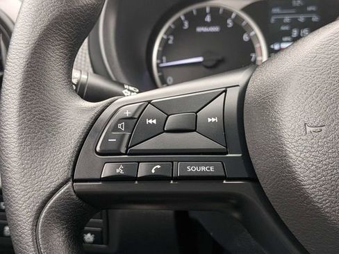 Certified 2025 Nissan Kicks Play S image 23