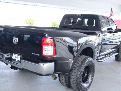 Used 2024 RAM 3500 Tradesman w/ Chrome Appearance Group AWD/4WD image 5