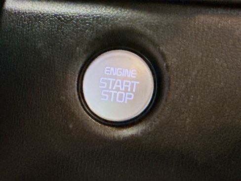 Used 2024 Kia Sorento S image 21