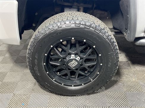 Used 2018 GMC Sierra 3500 Denali w/ Duramax Plus Package image 27