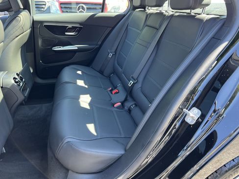 Used 2025 Mercedes-Benz C 300 4MATIC Sedan image 30