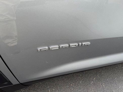 Certified 2025 GMC Acadia Elevation image 5