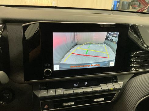 Used 2026 Toyota Camry SE FWD image 21