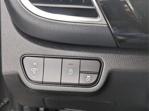 Certified 2024 Kia Seltos S FWD image 11