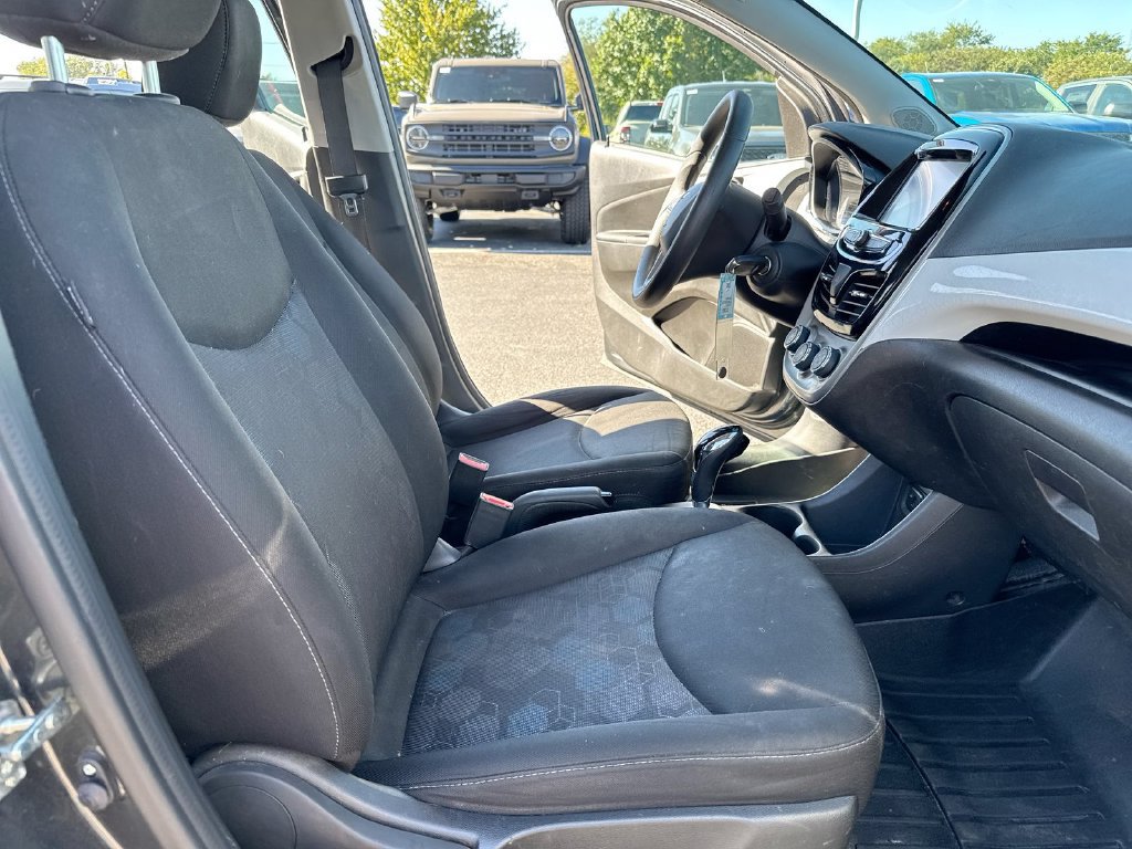 Used 2018 Chevrolet Spark LT FWD image 21