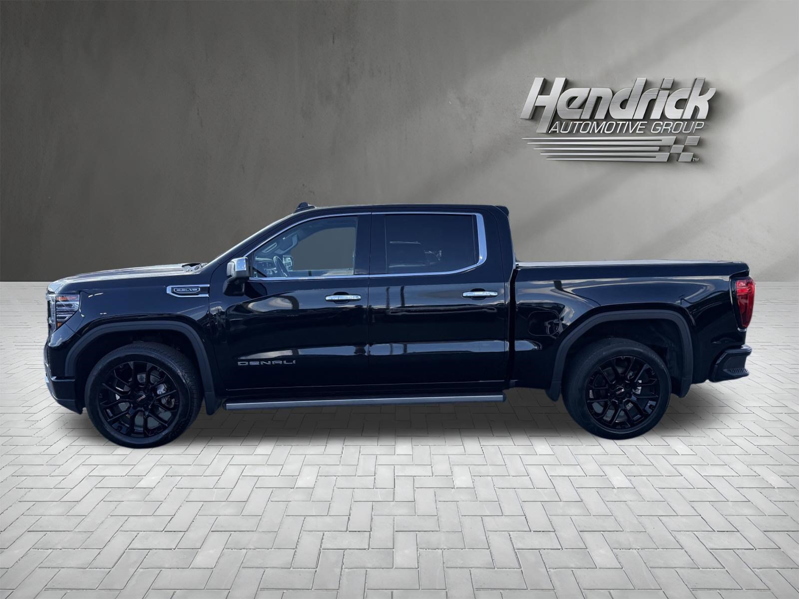 Used 2024 GMC Sierra 1500 Denali w/ Denali Reserve Package AWD/4WD image 7