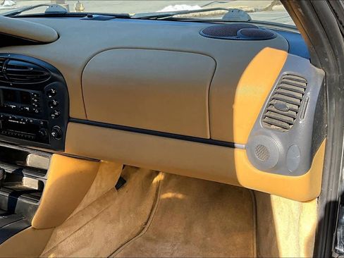 Used 1999 Porsche Boxster image 18