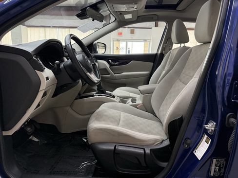Used 2019 Nissan Rogue Sport FWD image 12