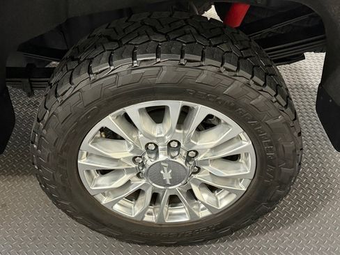 Used 2020 Chevrolet Silverado 3500 High Country w/ Z71 Off-Road Package AWD/4WD image 19
