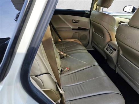 Used 2010 Toyota Venza image 20