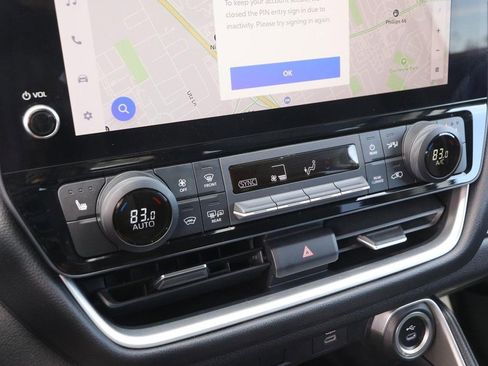 Used 2025 Toyota Grand Highlander AWD image 19