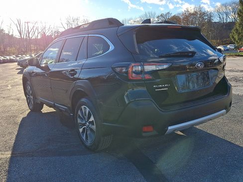 Certified 2025 Subaru Outback Limited AWD/4WD image 9