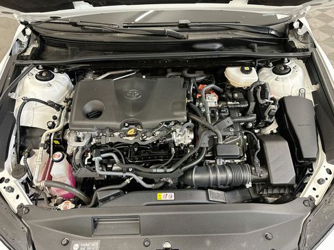 Used 2025 Toyota Camry LE FWD image 33