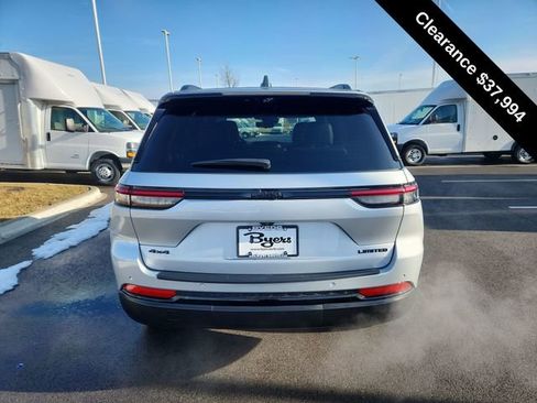Used 2025 Jeep Grand Cherokee Limited w/ Luxury Tech Group II AWD/4WD image 7