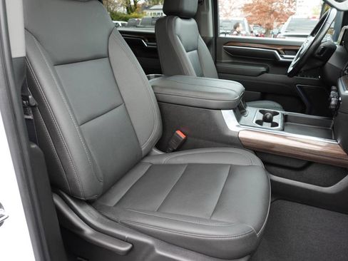 Used 2024 Chevrolet Silverado 2500 LT w/ All Star Edition image 39