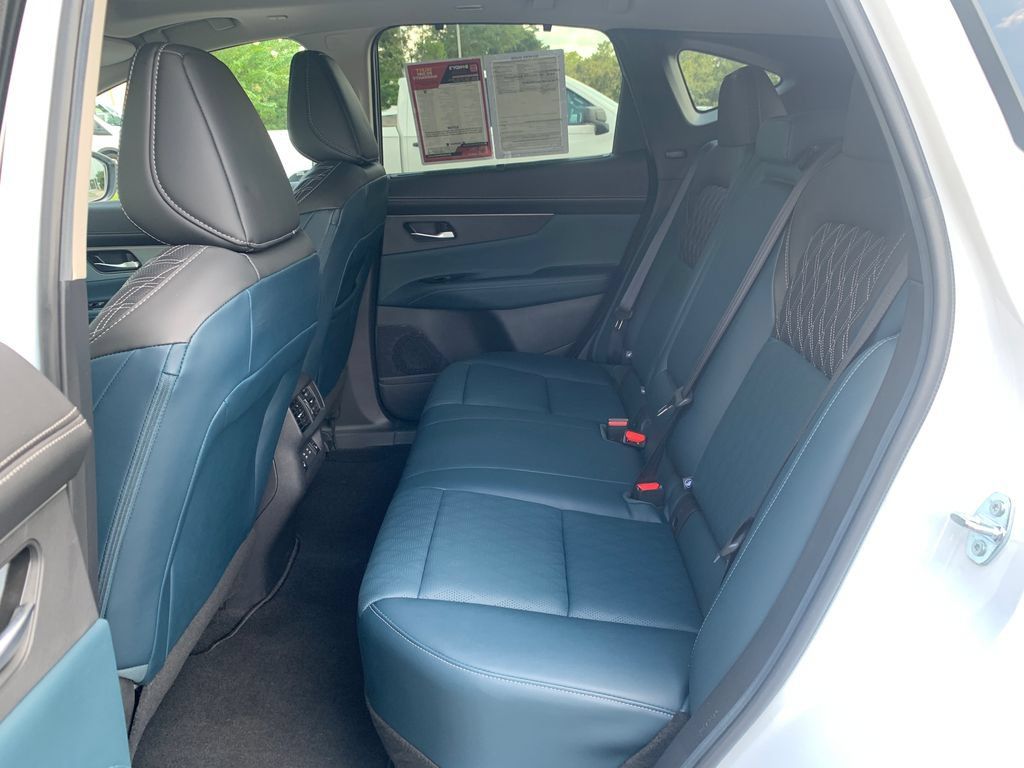 Used 2025 Nissan Murano Platinum w/ Cargo Package AWD/4WD image 22