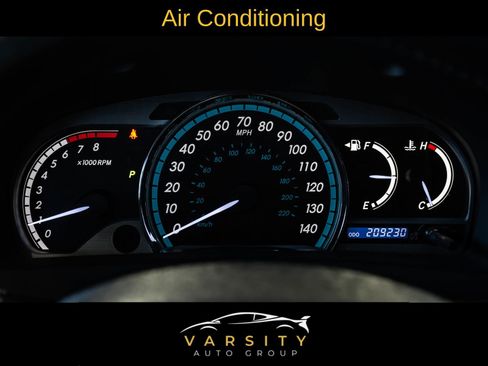 Used 2011 Toyota Venza AWD image 7