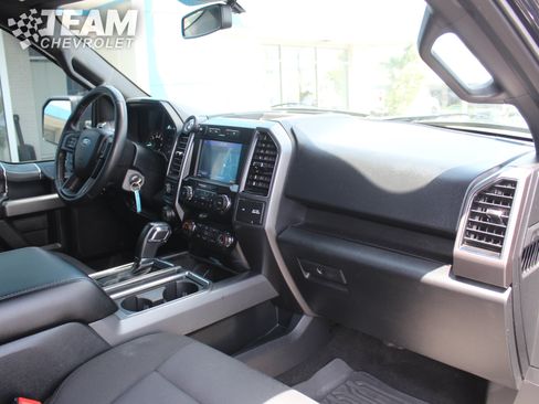 Used 2019 Ford F150 XLT w/ Equipment Group 302A Luxury AWD/4WD image 29