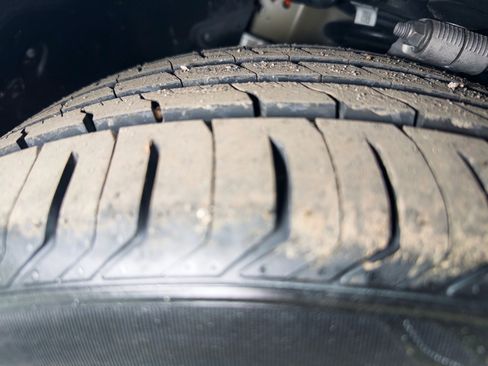 Used 2019 Tesla Model 3 Long Range image 31