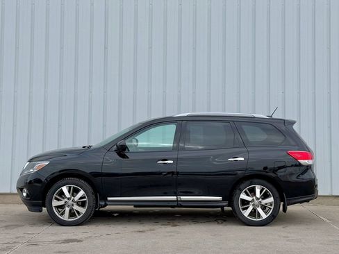 Used 2014 Nissan Pathfinder Platinum w/ Platinum Premium Package image 2