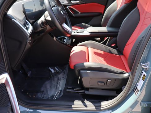 Used 2024 BMW X1 xDrive28i w/ Premium Package image 17