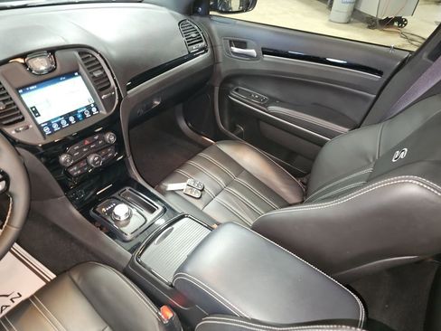 Used 2023 Chrysler 300 S w/ Safetytec Plus Group image 31