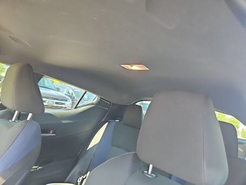 Used 2021 Toyota C-HR XLE FWD image 16